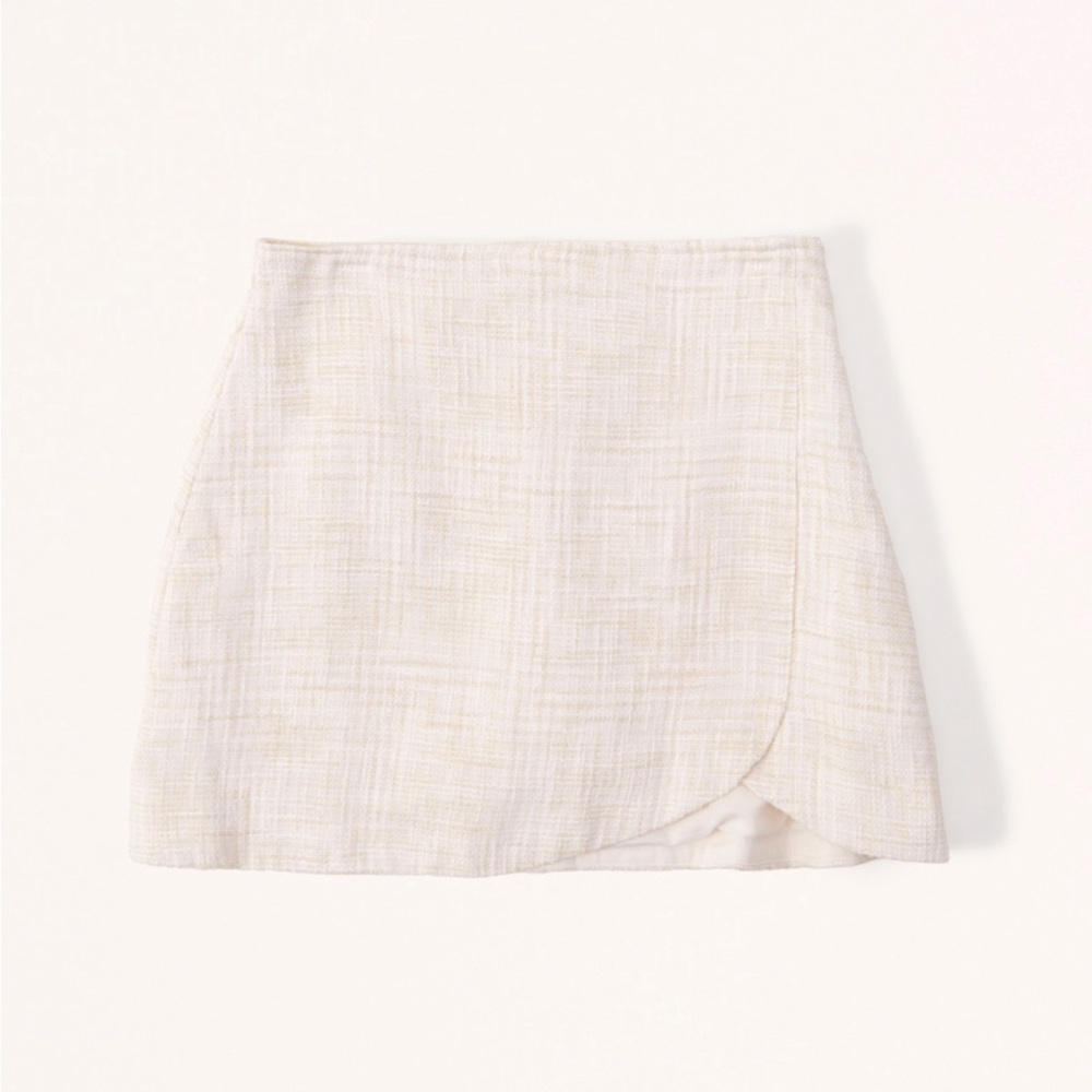 Tweed faux wrap skirt from Abercrombie & Fitch in cream